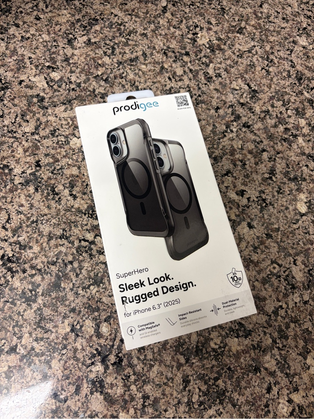 Prodigee iPhone 17 case NWT